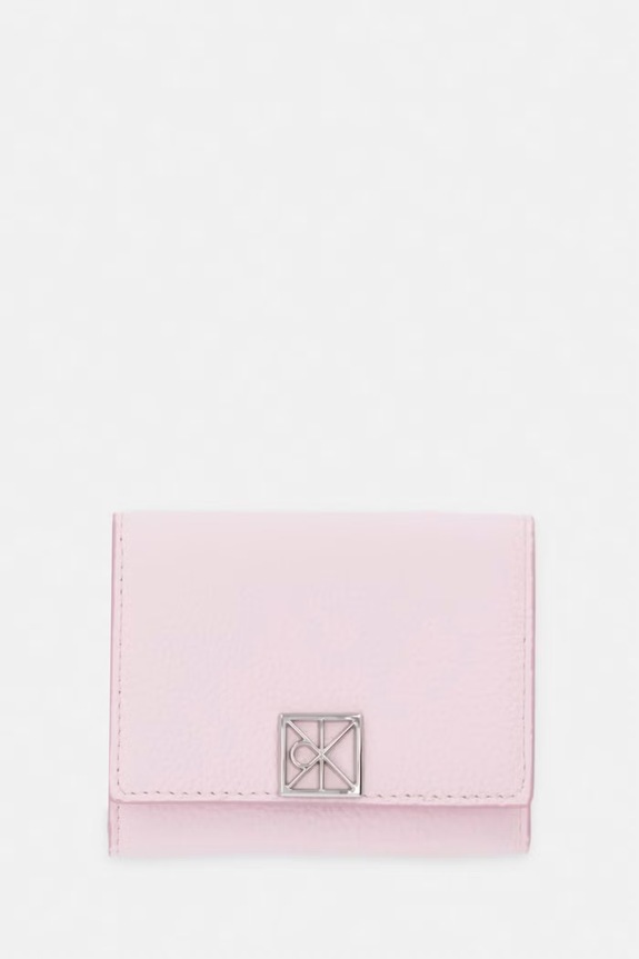 Calvin Klein portfel damski skórzany różowy LV04F1128G