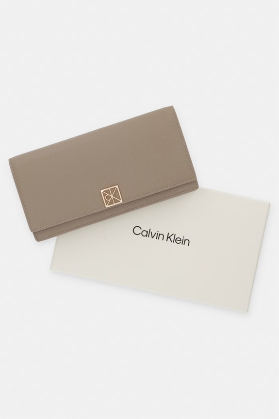 Calvin Klein portfel damski skórzany LV04F1129G beżowy