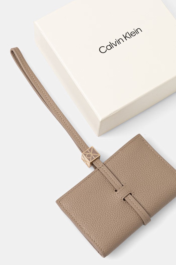 Calvin Klein portfel damski skórzany beżowy LV04F1130G