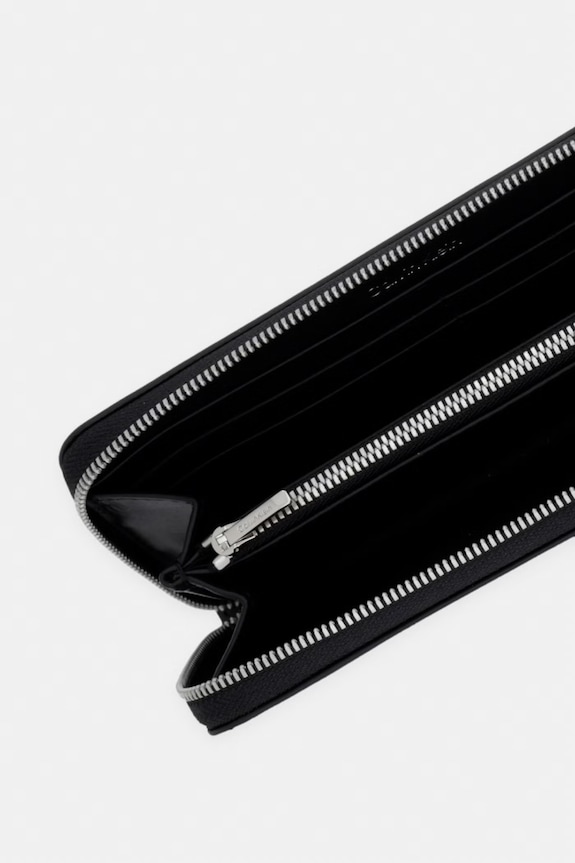 Doplnky Calvin Klein RFID peňaženka dámska kožená LV04F1151G čierna