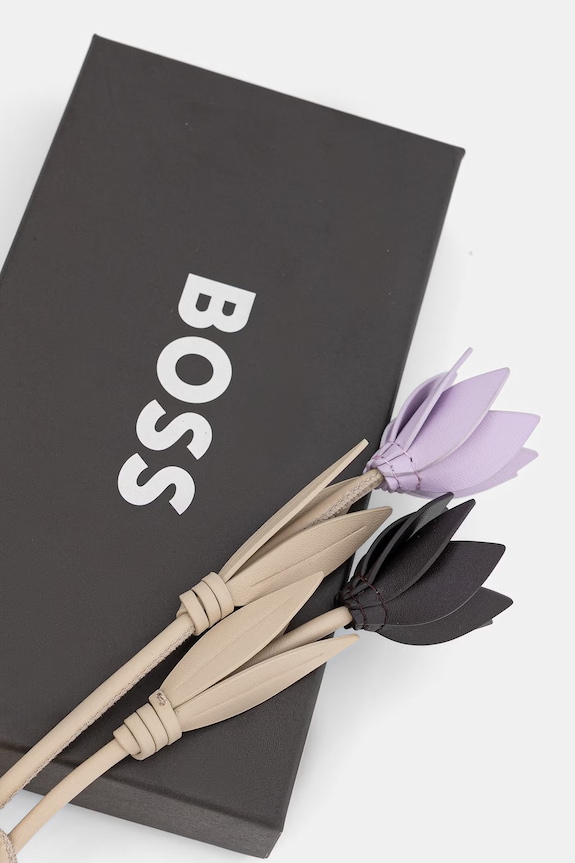 Akcesoria BOSS brelok damski TULI BOSS CHARM 50567594 beżowy
