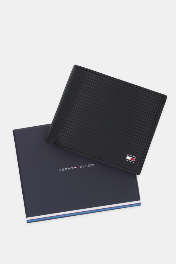 Δερμάτινο πορτοφόλι Tommy Hilfiger AM0AM13958 μαύρο