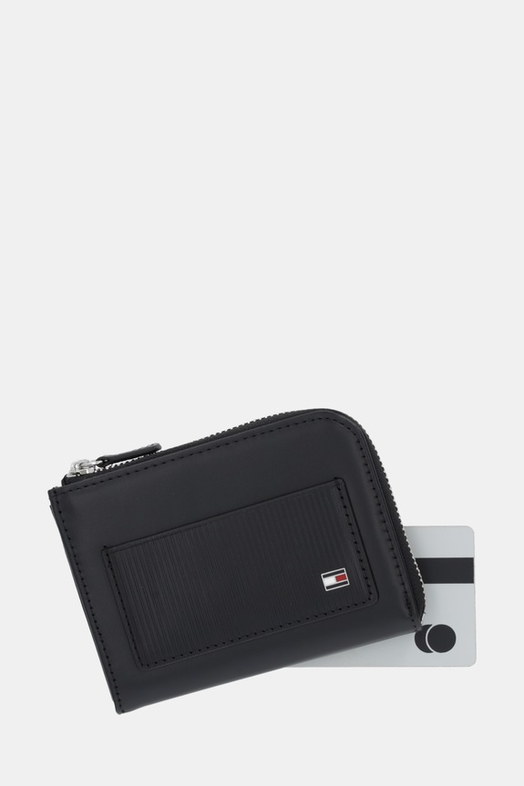 Δερμάτινο πορτοφόλι Tommy Hilfiger μαύρο AM0AM13960