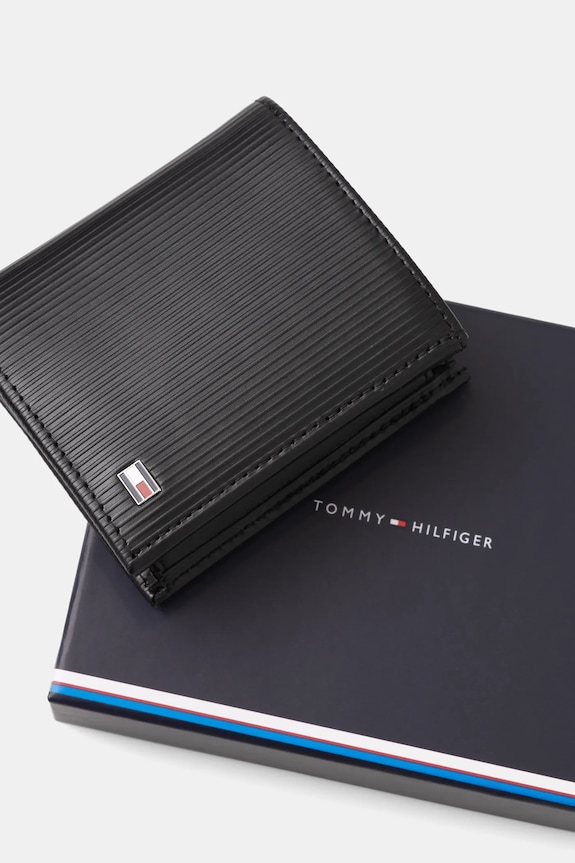 Kožená peněženka Tommy Hilfiger černá AM0AM13968