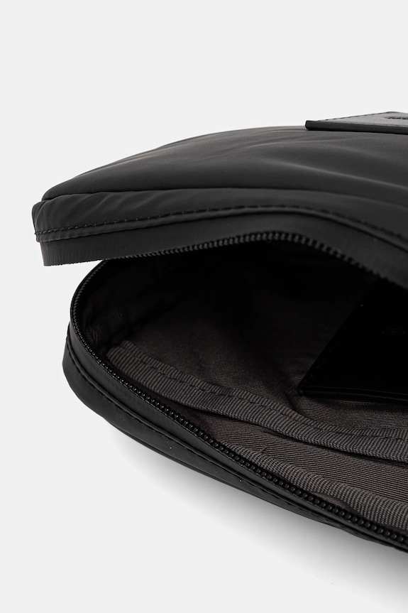 Calvin Klein táska fekete LV04D1114G