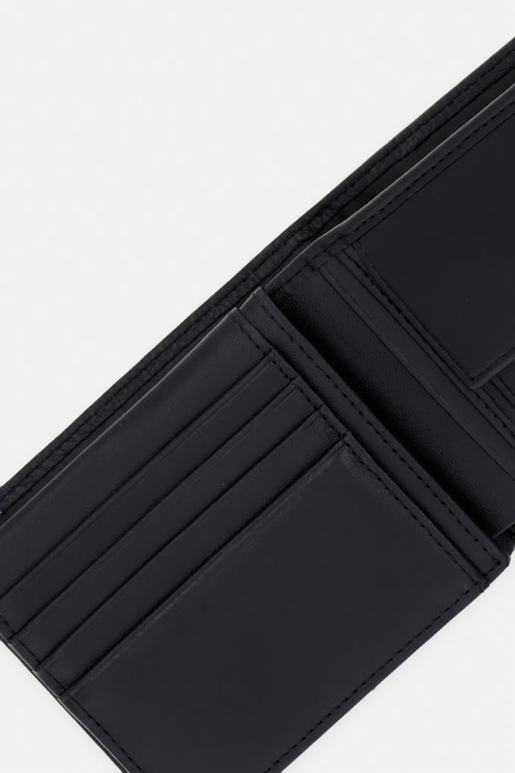 Doplnky Tommy Hilfiger peňaženka pánska kožená AM0AM14229 čierna