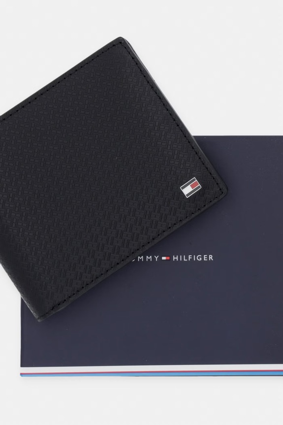 Tommy Hilfiger peňaženka pánska kožená AM0AM14243 čierna