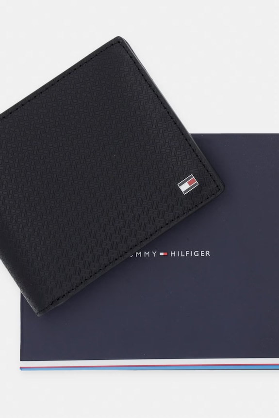 Tommy Hilfiger peňaženka pánska kožená AM0AM14243 čierna