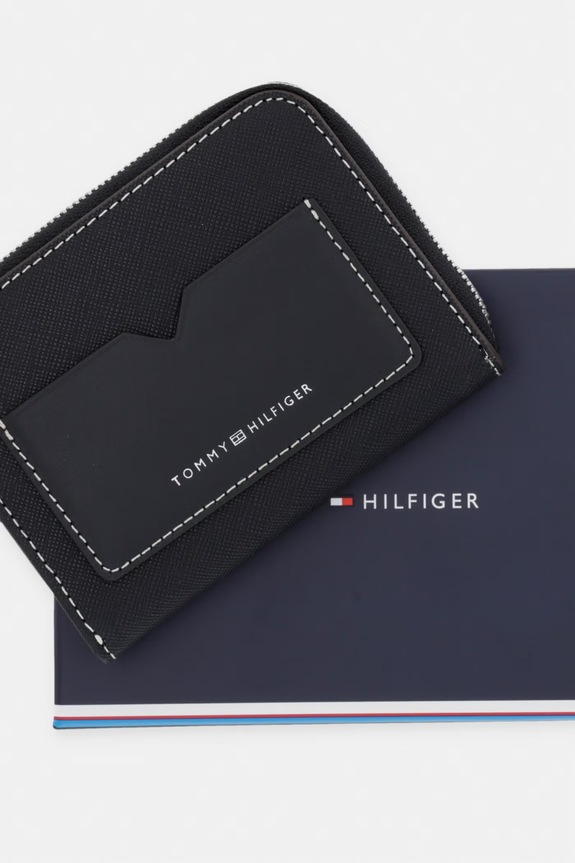 Tommy Hilfiger peňaženka pánska kožená AM0AM14250 čierna