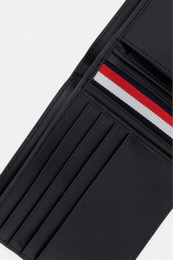 Doplnky Tommy Hilfiger peňaženka pánska kožená AM0AM14255 čierna