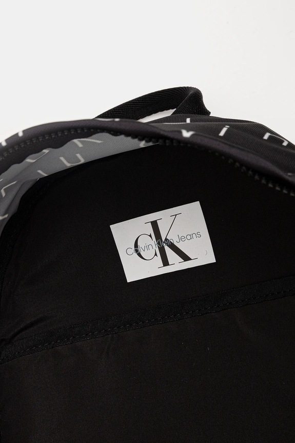Παιδικό σακίδιο Calvin Klein Jeans IU0IU00725..PPY2 μαύρο