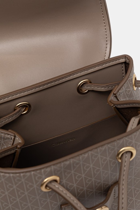 Calvin Klein plecak damski z imitacji skóry LV04F3507G brązowy