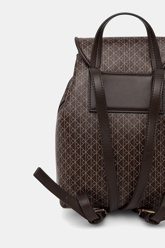Doplňky Calvin Klein batoh dámský z imitace kůže LV04F3507G hnědá