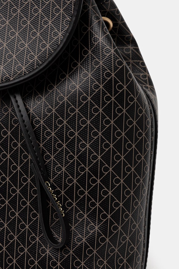 Calvin Klein plecak damski z imitacji skóry czarny LV04F3507G