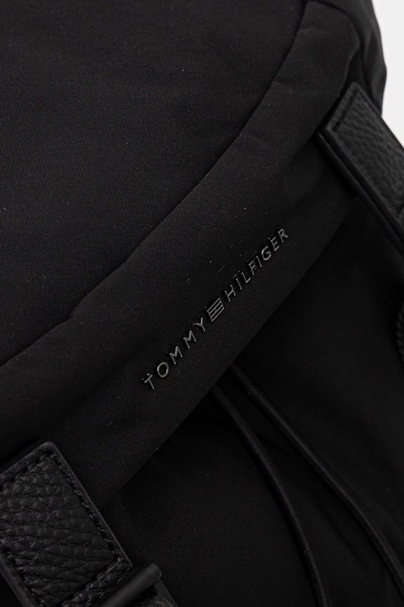 Nahrbtnik Tommy Hilfiger črna AM0AM14038