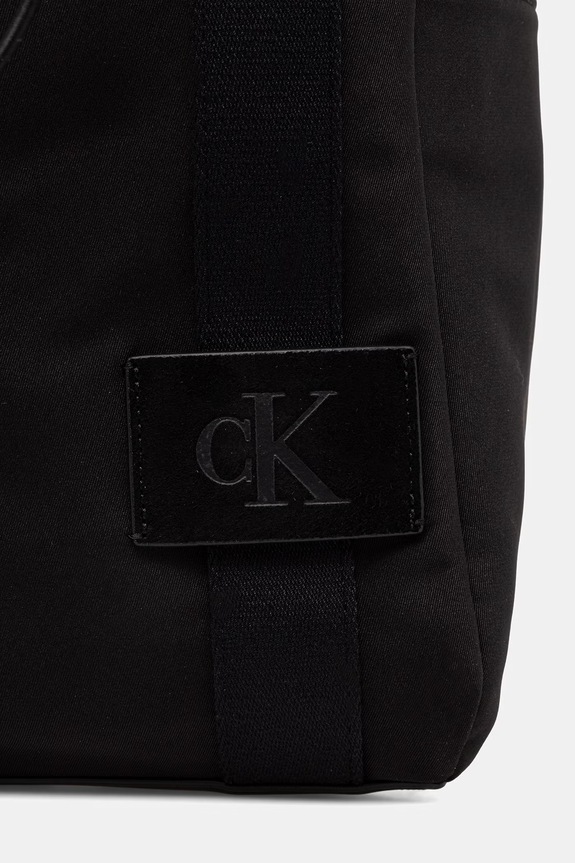 Calvin Klein férfi hátizsák LV04D3364G fekete
