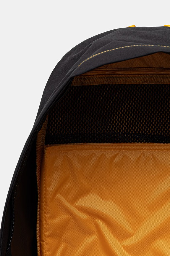 Ruksak Eastpak OUT OF OFFICE EK0007679Y21 crna
