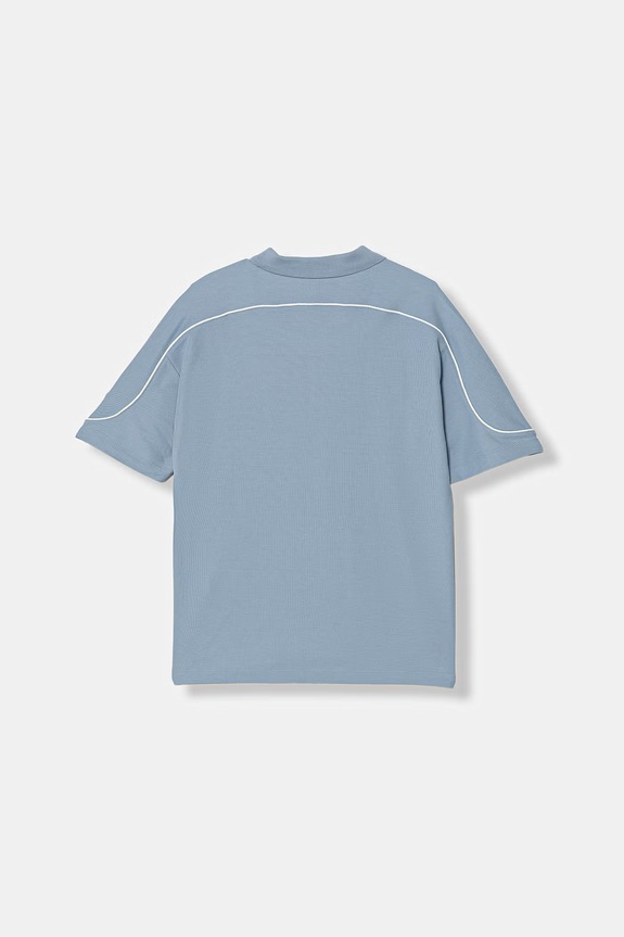 Emporio Armani polo bawełniane EB001336.AF10497 niebieski SS26