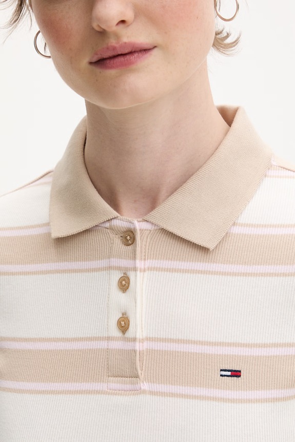 Tommy Jeans polo damskie bawełniane z elastanem DW0DW22327 beżowy