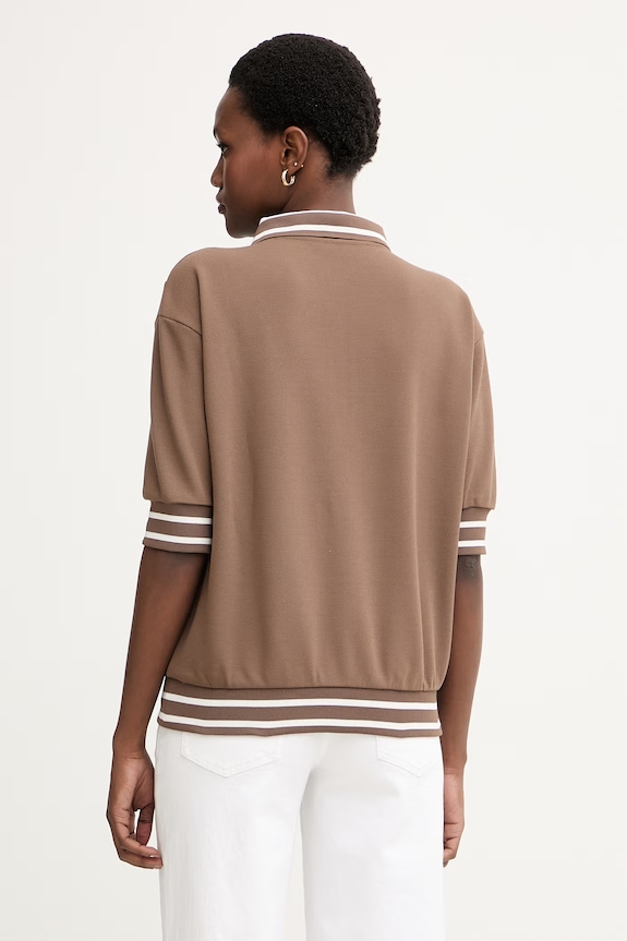 Дрехи Armani Exchange Тениска с яка дамска с вискоза XW002215.AF13401 кафяв