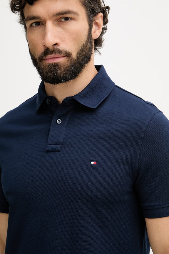 Tommy Hilfiger тениска с яка мъжка от памук с еластан тъмносин MW0MW17770.
