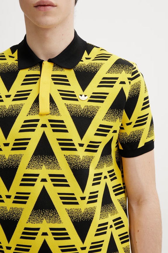 Polo majica adidas Originals AOP Polo zlatna KE4610