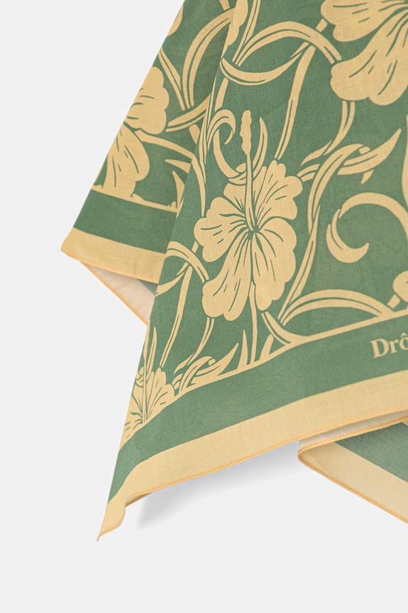 Accessori Drôle de Monsieur sciarpa da uomo in cotone Monogramme Hibiscus K.BA028.CO128.LGN verde
