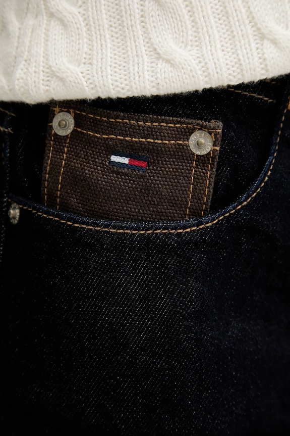Rifľová sukňa Tommy Jeans tmavomodrá DW0DW21991