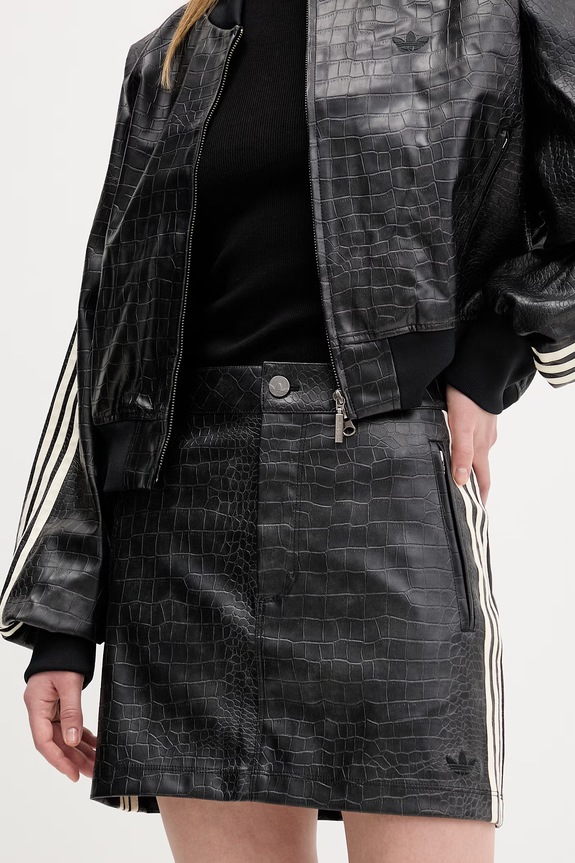 Φούστα adidas Originals απλικέ μαύρο KE5034