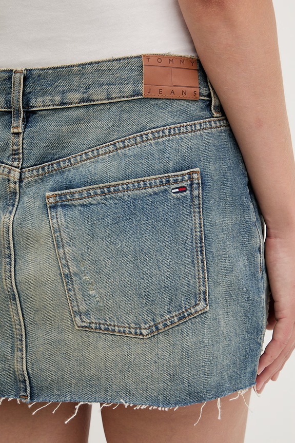 Tommy Jeans spódnica jeansowa niebieski DW0DW22390