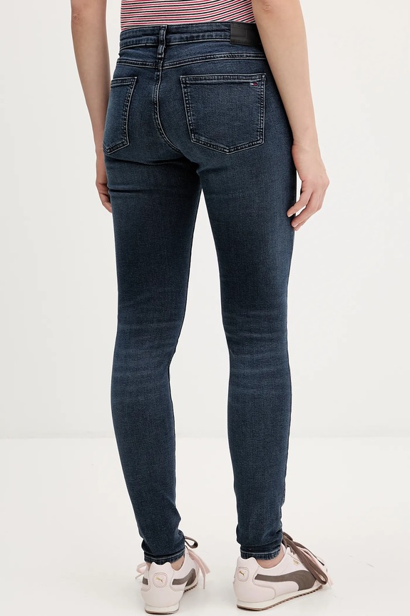 Oblečenie Rifle Tommy Jeans DW0DW22451 tmavomodrá