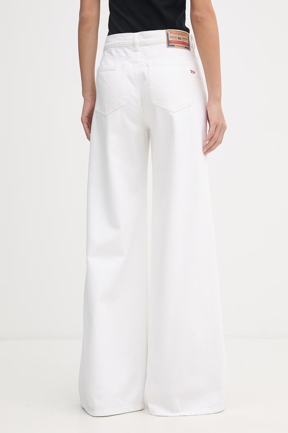 Odzież Diesel jeansy wide leg damskie 1979 D-AKEMI L.32 A03624.09N92 biały