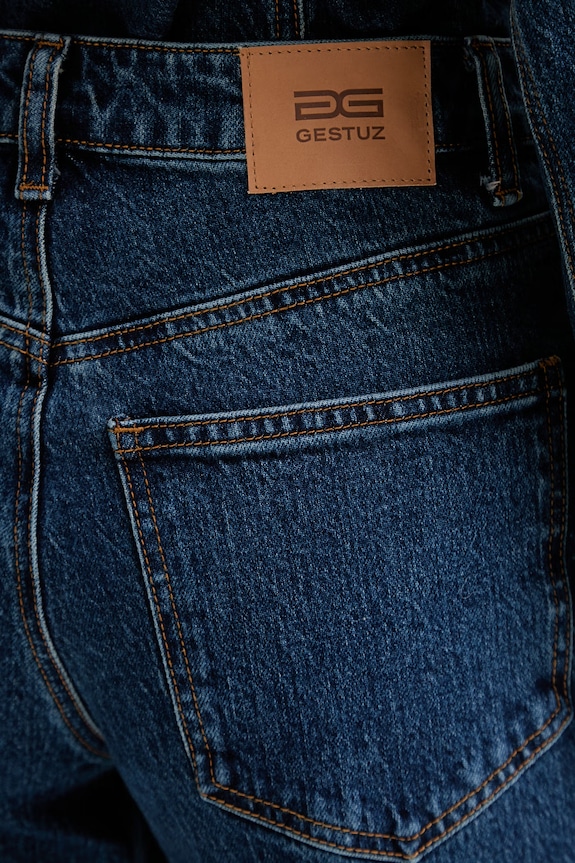 Gestuz jeansy straight damskie niebieski 10911018