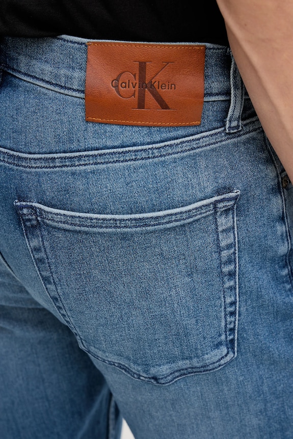 Calvin Klein Jeans jeansy niebieski LV04RE782G