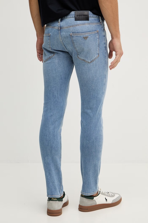 Oblačila Kavbojke Emporio Armani EM000121.AF22800 modra