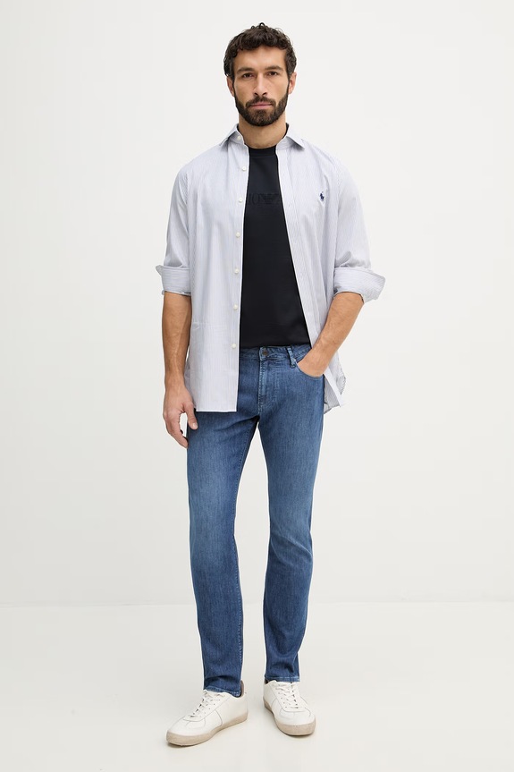 Kavbojke Emporio Armani EM000121.AF22814 modra SS26