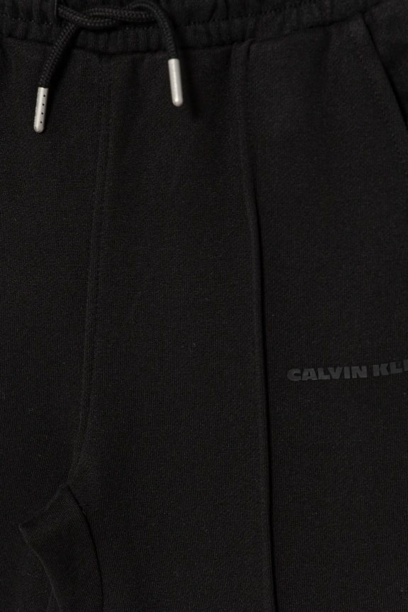 Αγορίστικα Παιδικό βαμβακερό παντελόνι Calvin Klein Jeans IB0IB02605.128.176.PPY2 μαύρο