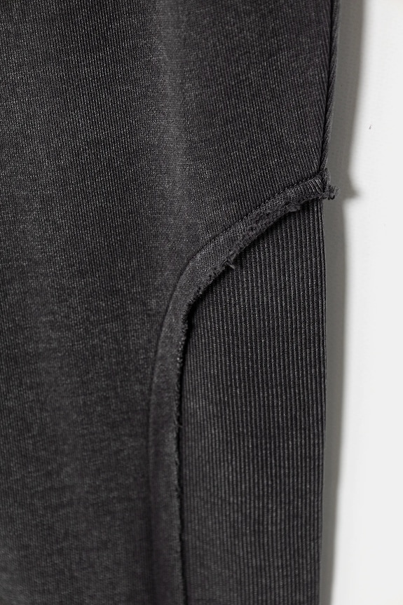 CHLAPEC Dětské bavlněné tepláky Guess L6RB00.KAX74.PPY2 černá