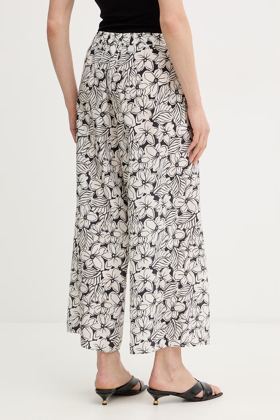 Odjeća Svilene hlače Weekend Max Mara NIRVANA 2615131132600 bijela