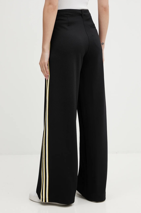 Oblečenie Nohavice adidas Originals Manager Pants KD2963 čierna