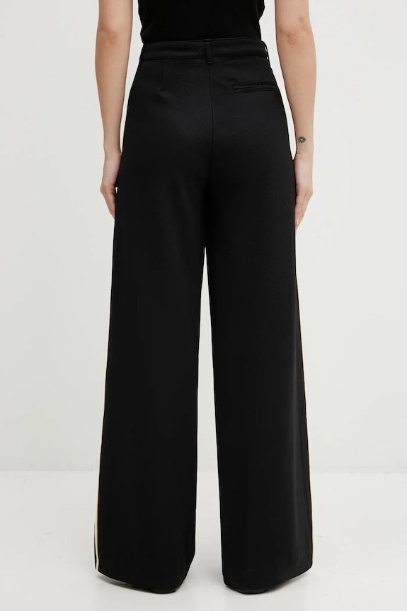 Odzież adidas Originals spodnie Manager Pants KD2963 czarny