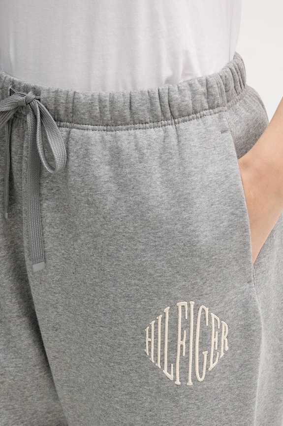 Tepláky Tommy Hilfiger sivá WW0WW47876
