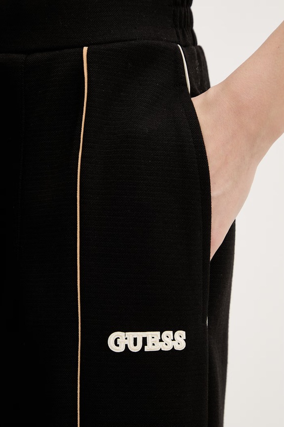 Guess spodnie dresowe GEORGIA czarny V6RB00.KD852