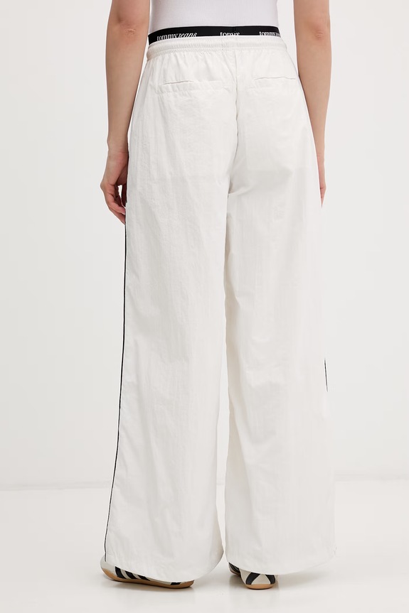 Îmbrăcăminte Tommy Jeans pantaloni pentru femei DW0DW22289 alb