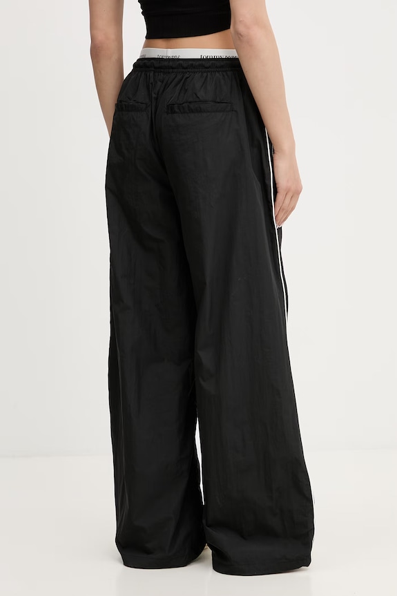 Дрехи Tommy Jeans панталон дамски DW0DW22289 черен