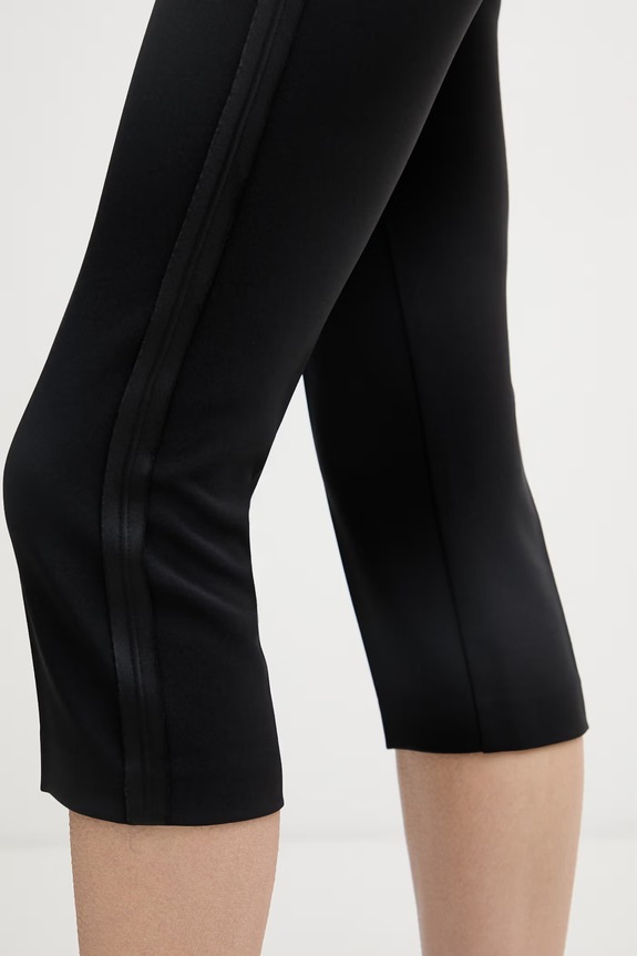 Elisabetta Franchi spodnie capri damskie czarny PA19063E2