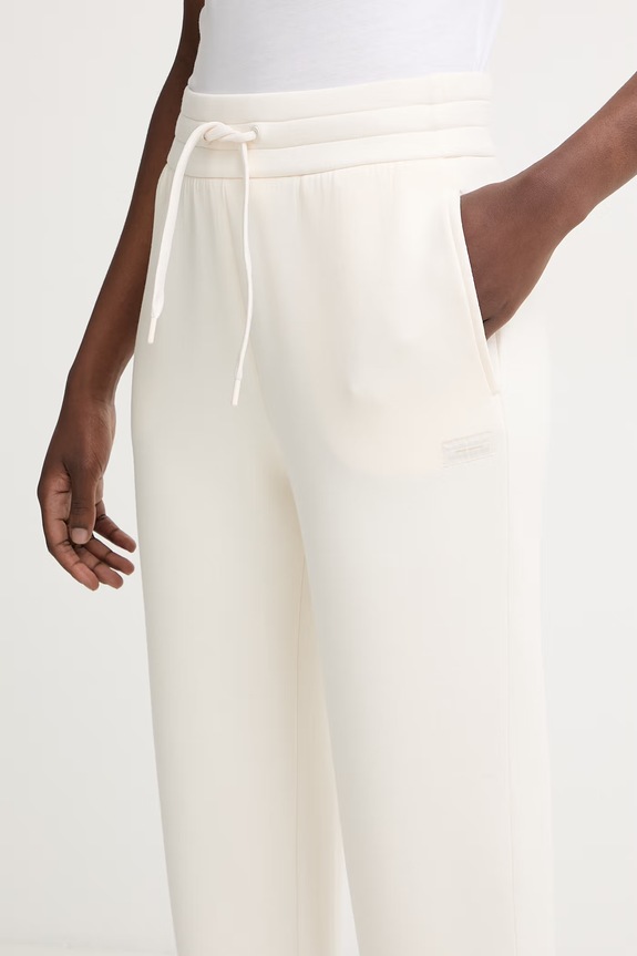 Armani Exchange pantaloni de trening pentru femei bej XW002043.AF21290