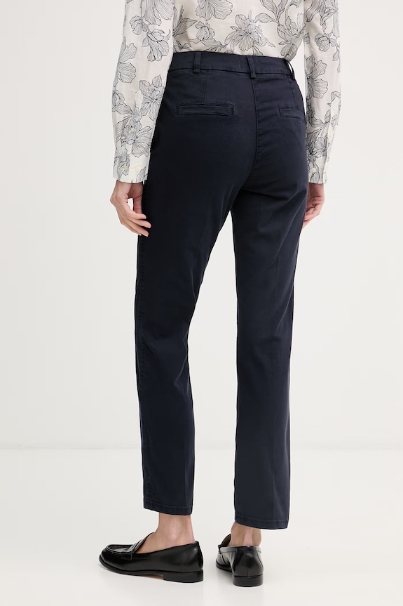 Oblečenie United Colors of Benetton nohavice chinos dámske bavlnené s elastanom 4Y77DF0AW tmavomodrá