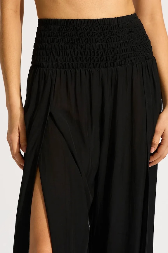 Seafolly nohavice dámske z viskózy Shirred Waist Wrap čierna 55436.PA