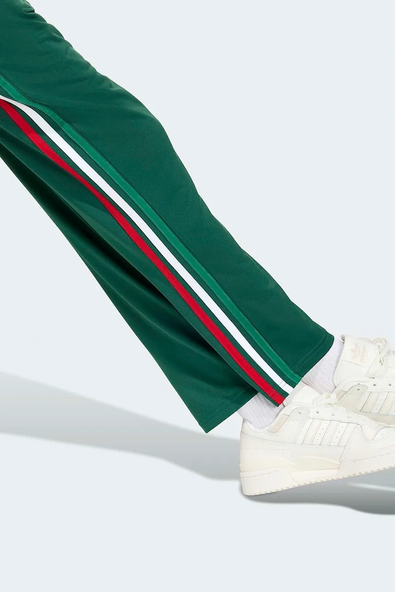 Детски спортен панталон adidas Originals KC9502